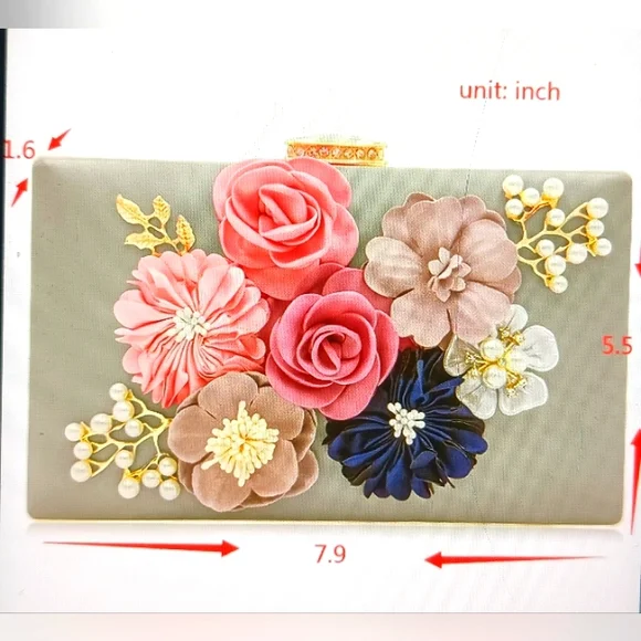 NWT! Floral Clutch Purse - Picture 2 of 3